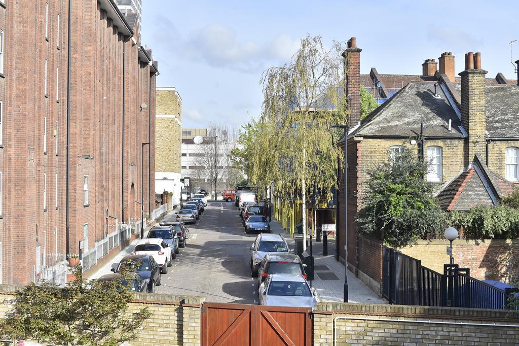 Beautiful Flat With Terrace Leilighet London Eksteriør bilde